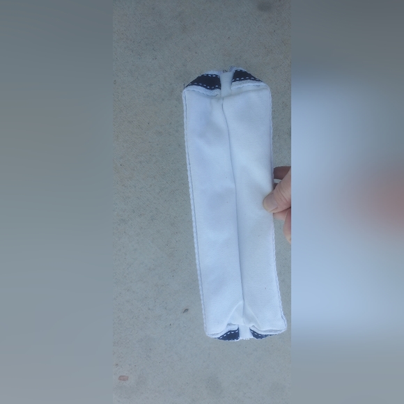 Kérastase Paris French Riviera Bag. - Picture 4 of 14